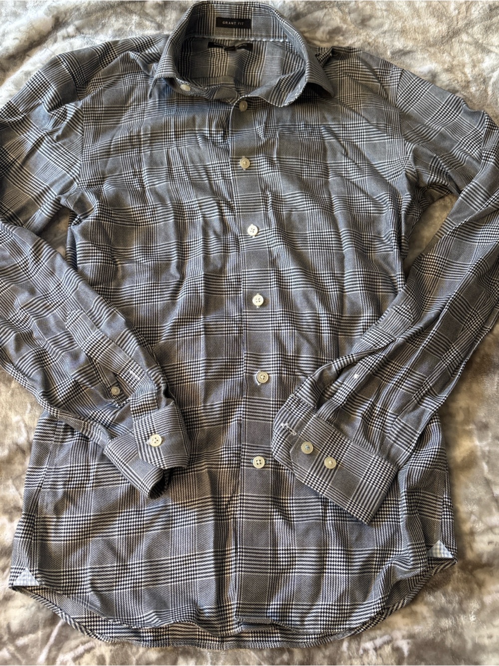 Men's Black & White Glen Plaid Button-Up Shirt